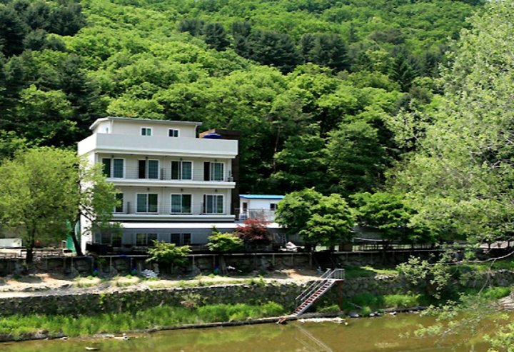 南杨州Tongajeossine Sangreen Camp度假屋(Tongajeossine Sangreen Camp Pension Gapyeong)