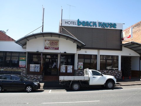 南博海滨汽车旅馆(Hotel Beach House Nambour)