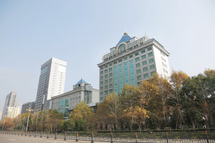 金轩益君大酒店(九江财校火车站店)