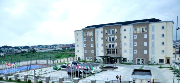 哈科特港德埃奇酒店(De Edge Hotel Port Harcourt)