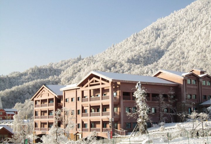 西岭雪山映雪酒店