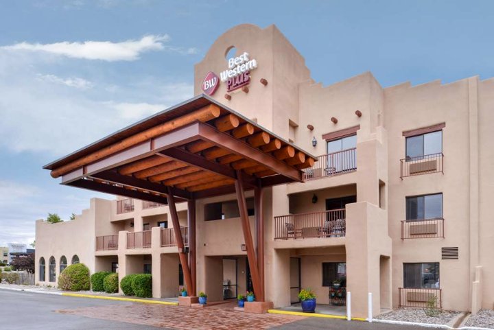 圣达菲贝斯特韦斯特优质酒店(Best Western Plus Inn of Santa Fe)