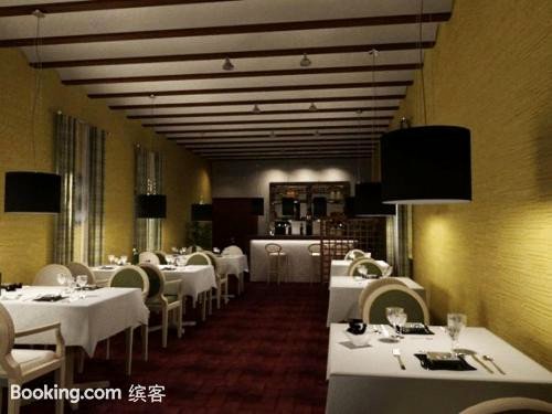 拉阿尔莫雷玛酒店(La Almoraima Hotel)