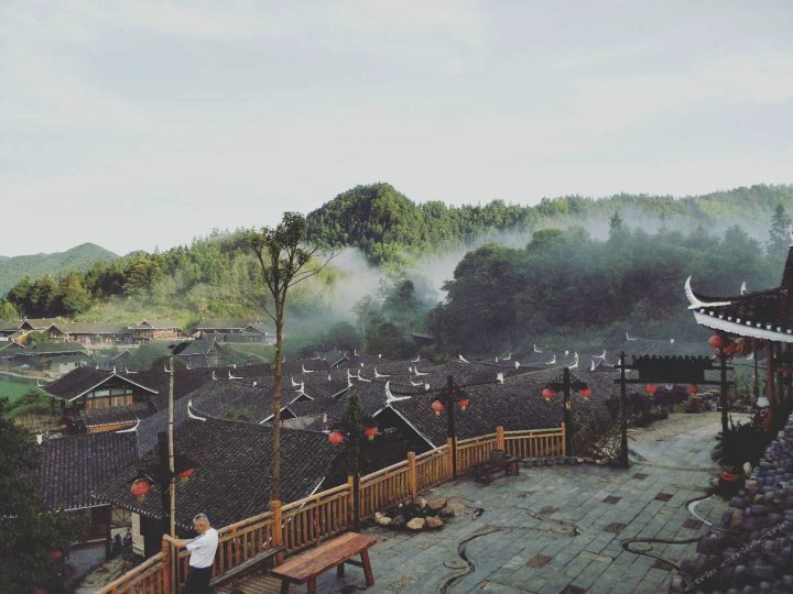 怀化贺家大院客栈(大盛室内步行街分店)