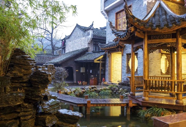 凤凰熊公馆