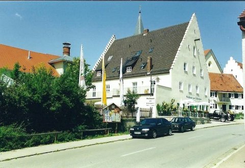 斯伽罗维特伽斯特翰斯酒店(Gasthaus Zum Schloßwirt)