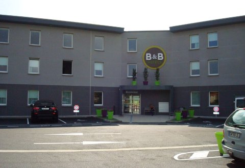 里永克莱蒙特费朗酒店(B&B Hôtel Clermont Ferrand Nord Riom)