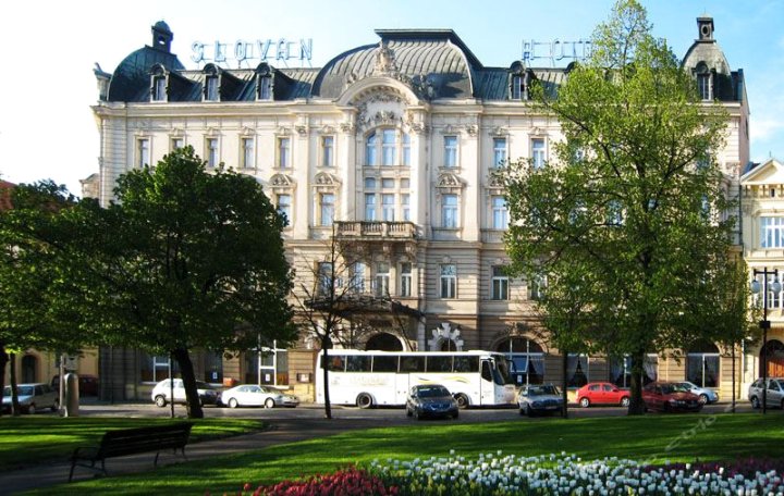比尔森斯洛文酒店(Hotel Slovan Plzeň)