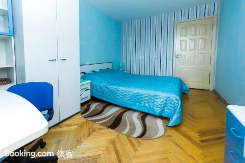 Studio Apartment with Two Bedrooms