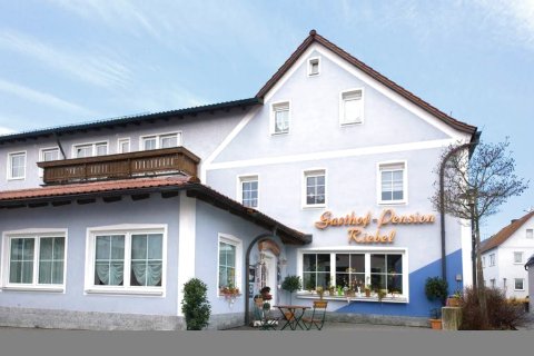 里贝尔膳食酒店(Hotel Gasthof Pension Riebel)