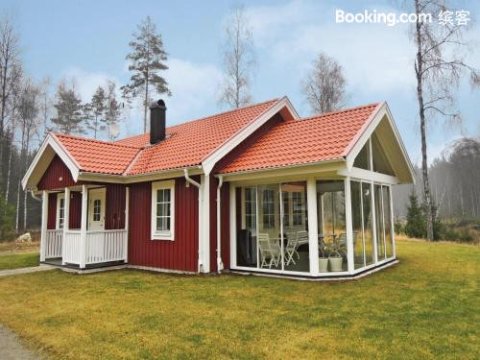 Amazing Home in Tingsryd with 2 Bedrooms, Sauna and WiFi