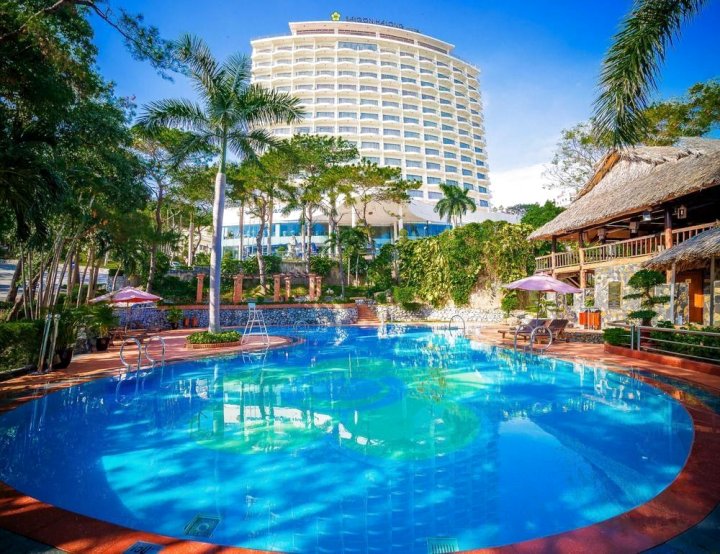 西贡下龙酒店(Sai Gon Ha Long Hotel)
