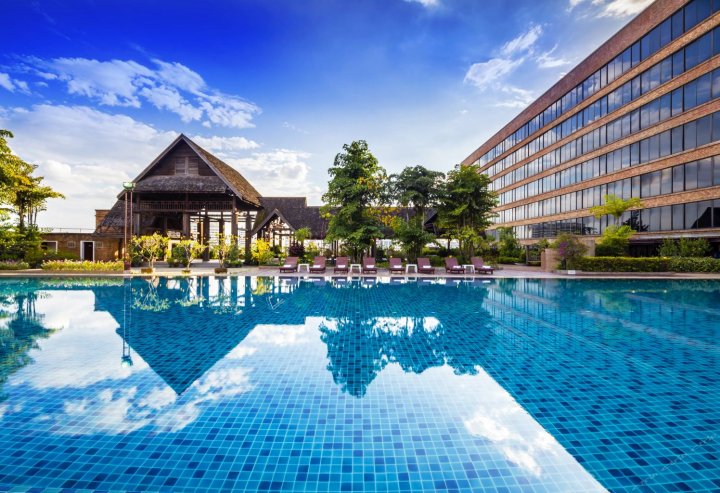 莲花酒店(Lotus Pang Suan Kaew Hotel)