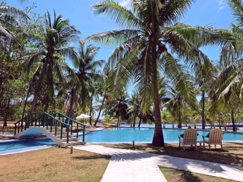 考多瓦珊瑚礁乡村度假酒店(Cordova Reef Village Resort)