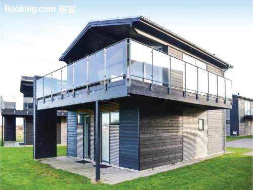 凯伦度假屋(Stunning Home in Frederikshavn with 3 Bedrooms and Wifi)