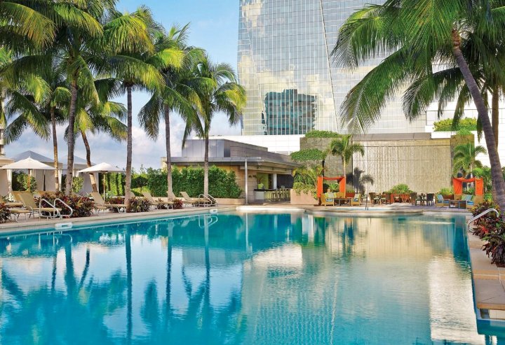 迈阿密四季酒店(Four Seasons Hotel Miami)