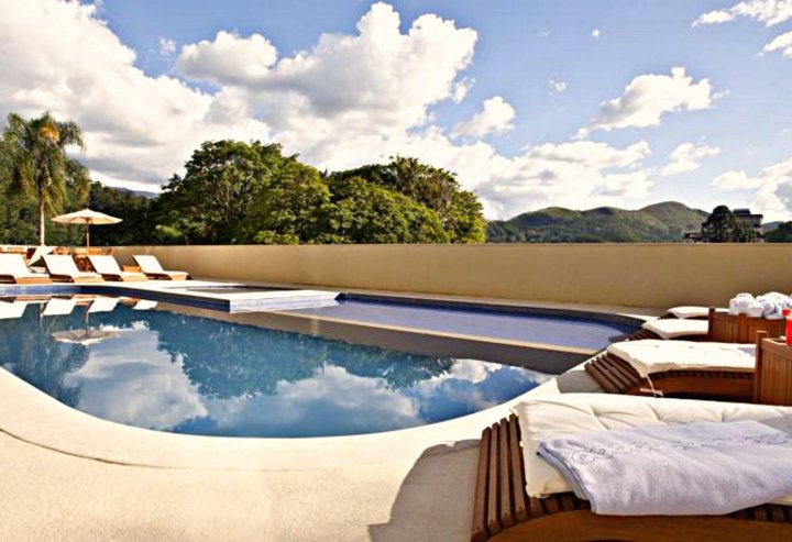 格兰哈巴西度假酒店(Hotel Granja Brasil Resort)