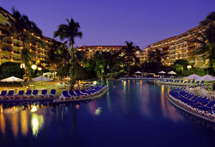 韦拉斯巴亚以塔港套房度假酒店 - 全包(Velas Vallarta Suite Resort All-Inclusive)