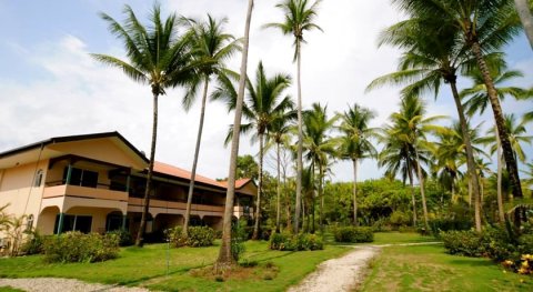 可可玛海滨度假村(Cocomar Beachfront Hotel and Island Resort)