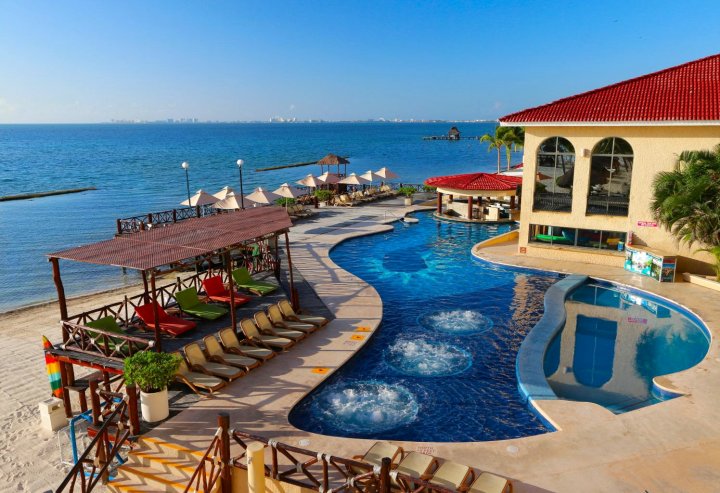 沃瑞特默坎昆水上乐园度假村(All Ritmo Cancun Resort & Water Park)
