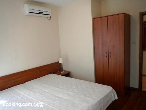 艾丽特3号综合公寓楼公寓之音酒店(Apartment in Elit 3 Apartcomplex)