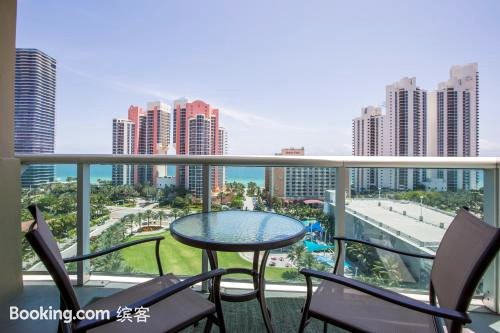 阳光岛大公寓(Great Sunny Isles Lodging)