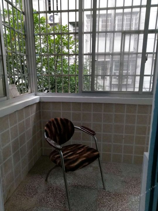 回家小住公寓(津市银苑路店)