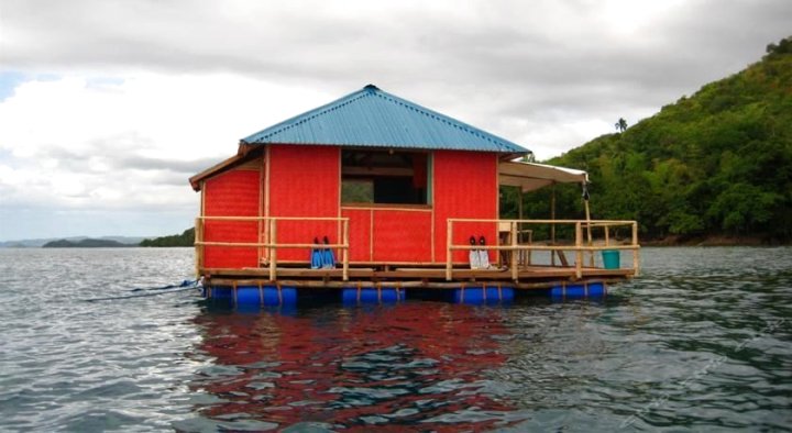 布桑加阿拉姆英达海滩别墅(Alam Indah Busuanga Beach Villas)