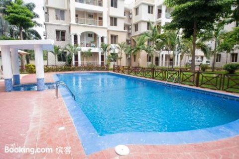 豪华宽敞公寓 5分钟到海滩+免费无线网络(Luxury Spacious Apt. 5 Mins to The Beach+Free Wifi)