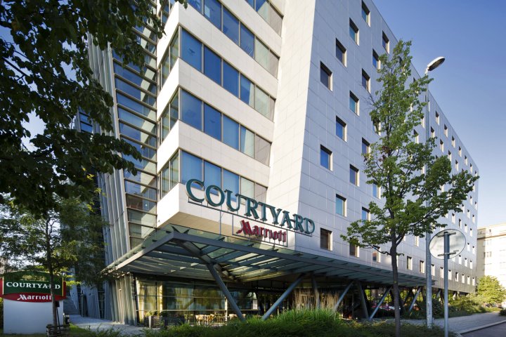 布拉格弗罗拉万怡酒店(Courtyard by Marriott Prague Flora)