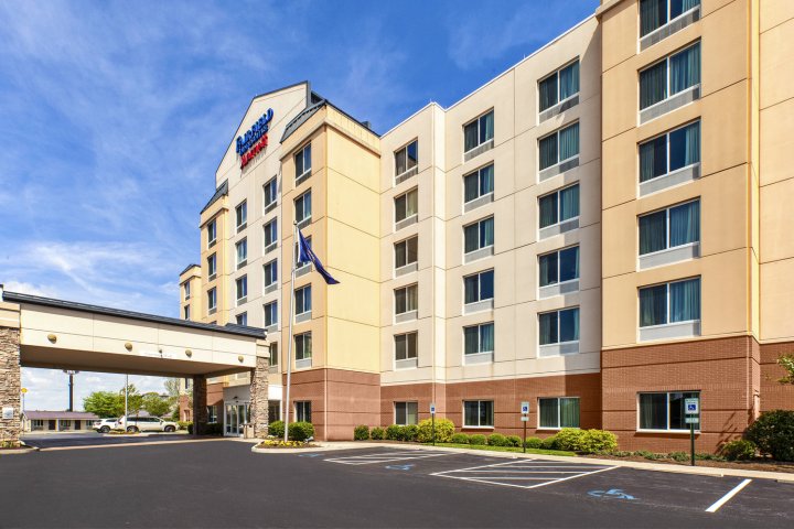 北列克星敦万豪万枫套房酒店(Fairfield Inn & Suites by Marriott Lexington North)
