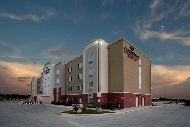 圣安东尼奥西南部烛木套房酒店（近海洋世界）(Candlewood Suites San Antonio NW Near SeaWorld, an IHG Hotel)