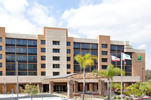 钻石酒吧 - 波莫纳假日酒店 - IHG 旗下酒店(Holiday Inn Diamond Bar - Pomona, an IHG Hotel)