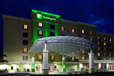 布雷登顿萨拉索塔机场 - 假日酒店(Holiday Inn - Sarasota Bradenton Airport, an IHG Hotel)