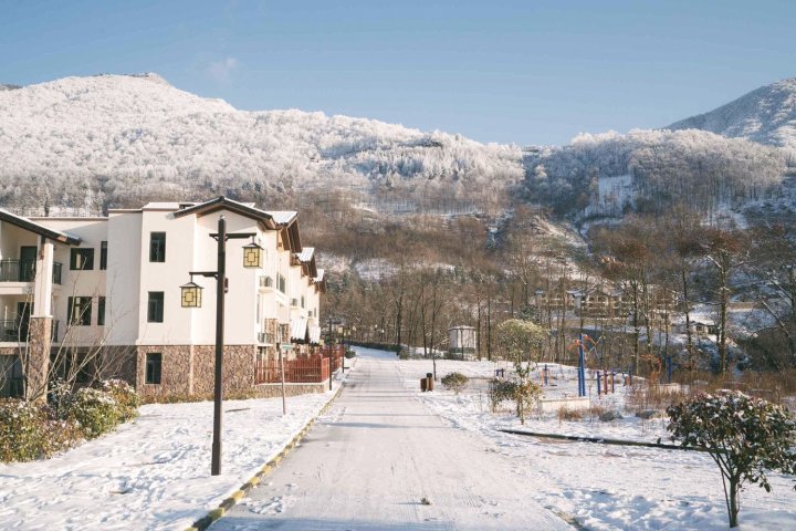 神农架山里人自营名宿公寓