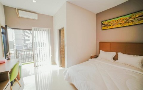 埃姆·德拉潘宾馆(Enam Delapan Guesthouse)