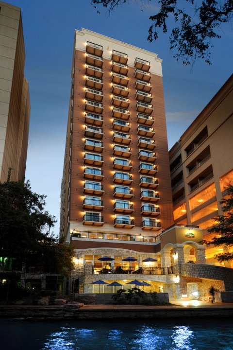 圣安东尼奥河滨万怡酒店(Courtyard by Marriott San Antonio Riverwalk)