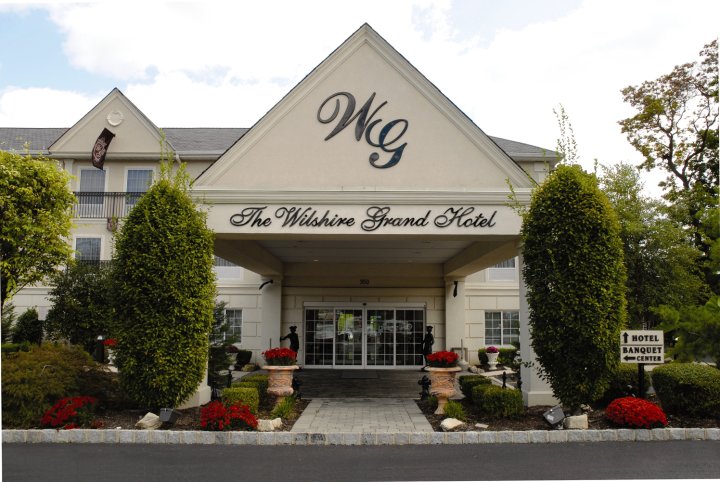 威尔希尔格兰德酒店(The Wilshire Grand Hotel)