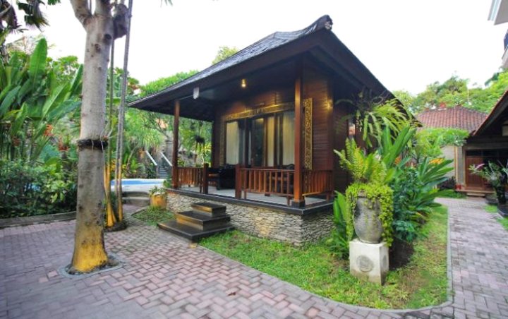 捷鹏巴厘岛酒店(Jepun Bali Hotel)