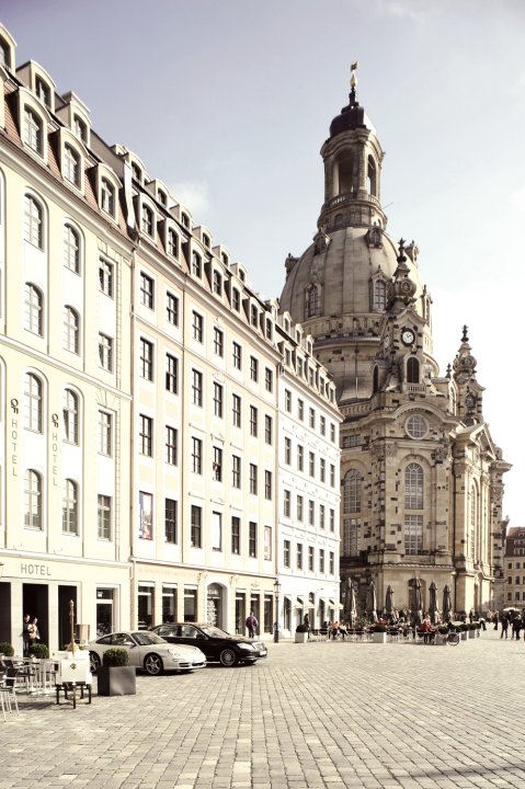德雷斯顿联排别墅酒店(Townhouse Dresden)