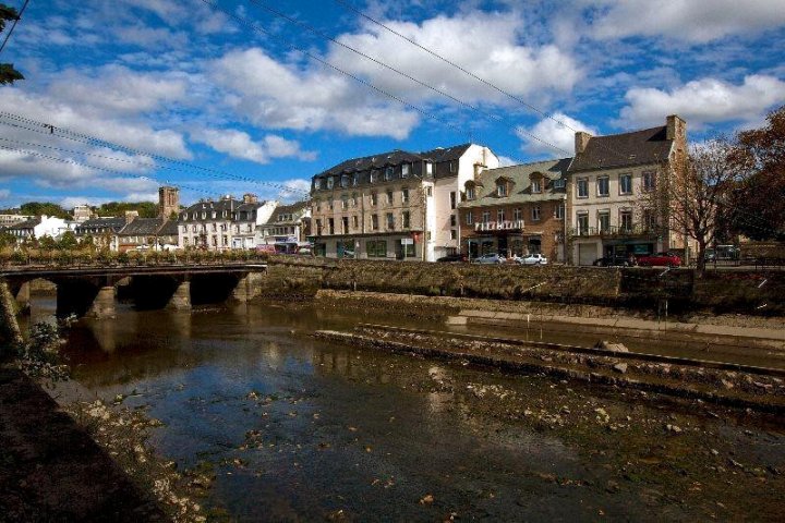 樱桃瑟拉尼酒店(Cerise Lannion)