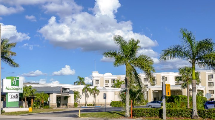 迈尔斯堡市中心区假日酒店(Holiday Inn - Fort Myers - Downtown Area, an IHG Hotel)