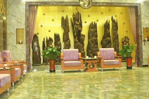 济南玉泉森信大酒店(泉城广场趵突泉店)