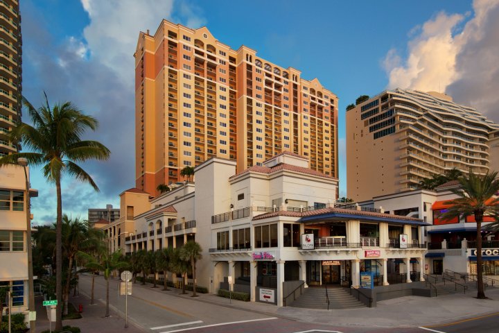 海滩城堡万豪酒店(Marriott's BeachPlace Towers)