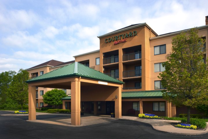 克利夫兰韦斯特莱克万怡酒店(Courtyard by Marriott Cleveland Westlake)