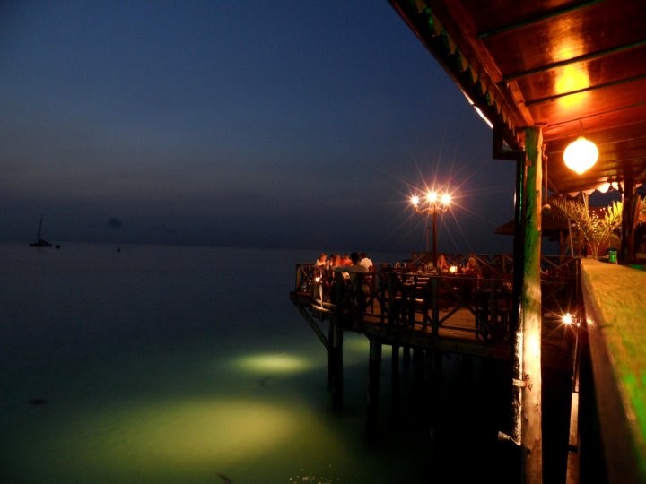 兰戈兰戈海滩简易别墅酒店(Langi Langi Beach Bungalows)