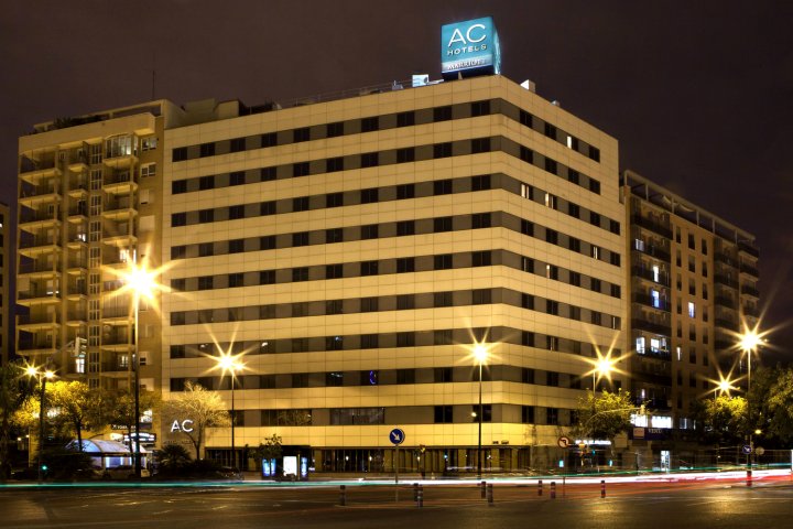 瓦伦西亚AC万豪酒店(AC Hotel Valencia by Marriott)