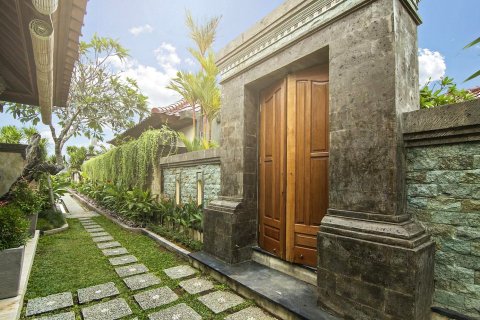 巴厘岛尊荣别墅酒店(Bali Prime Villas)