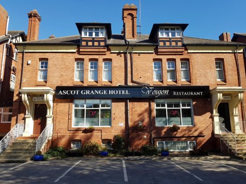阿斯科特格兰奇酒店 - 沃均餐厅(Ascot Grange Hotel - Voujon Resturant)