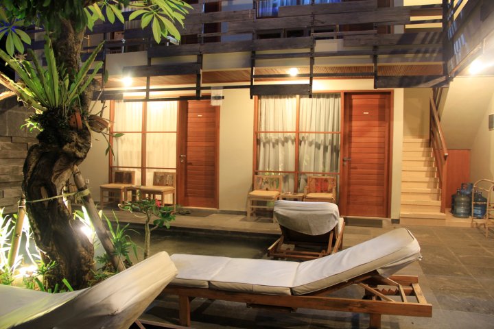 萨玛兰达泳池和旅馆(Semarandana Bedrooms and Pool)